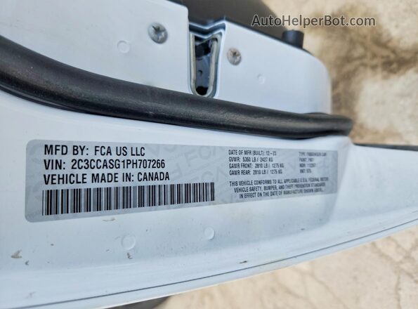 2C3CCASG1PH707266 2023 CHRYSLER 300 White Widok naklejki z numerem VIN