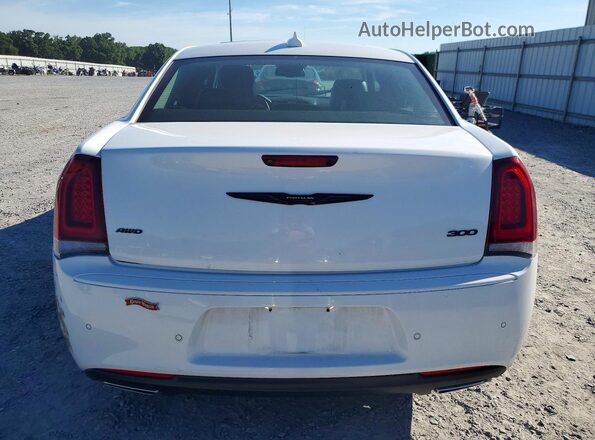 2C3CCASG8PH620691 2023 CHRYSLER 300 Белый Вид сзади