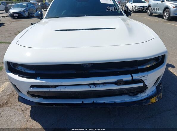 2C3CDAMP4TR219847 2026 DODGE CHARGER White წინა ხედი