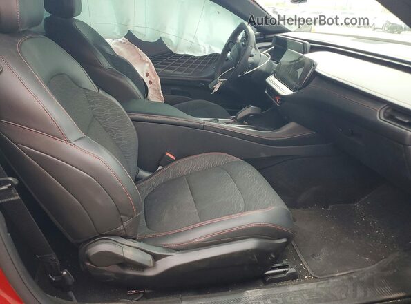 2C3CDBCK8SR543023 2025 DODGE CHARGER Красный Вид салона спереди