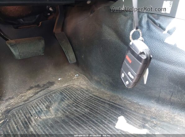 2C3CDXATXHH530930 2017 DODGE CHARGER Серебряный Вид панели приборов