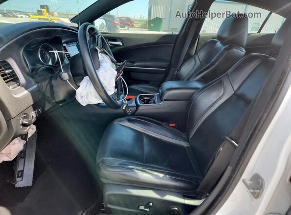 2C3CDXBG0NH201912 2022 DODGE CHARGER Белый Вид салона спереди