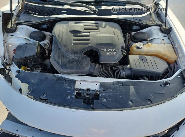 2C3CDXBG0NH201912 2022 DODGE CHARGER Белый Вид задней части салона