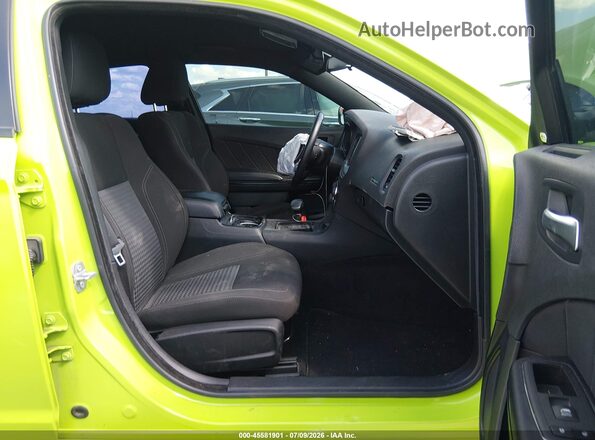 2C3CDXBG0PH535554 2023 DODGE CHARGER Green წინა სალონის ხედი