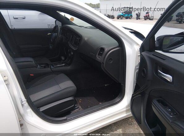 2C3CDXBG1JH336097 2018 DODGE CHARGER White Front interior view