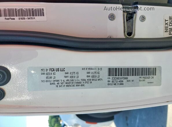 2C3CDXBG1KH720060 2019 DODGE CHARGER White Widok naklejki z numerem VIN