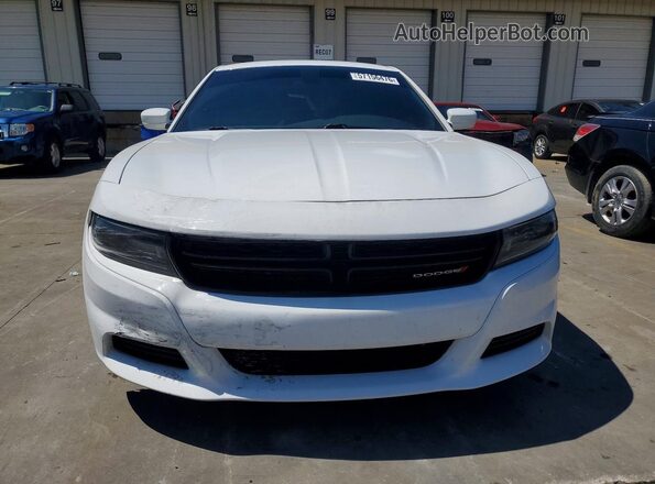 2C3CDXBG1KH720060 2019 DODGE CHARGER White Widok z przodu