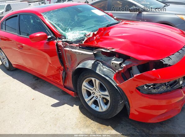 2C3CDXBG1LH135545 2020 DODGE CHARGER Red Widok z przodu