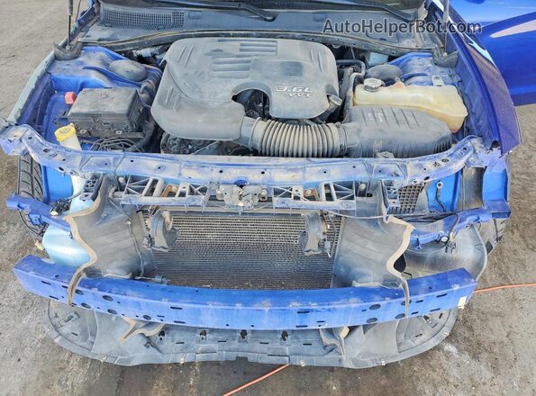 2C3CDXBG2JH336528 2018 DODGE CHARGER Blue Vista interior trasera