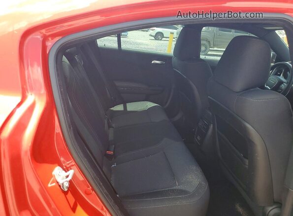 2C3CDXBG2KH576230 2019 DODGE CHARGER Red Vista de los asientos traseros