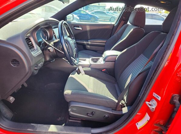 2C3CDXBG3PH691023 2023 DODGE CHARGER Красный Вид салона спереди