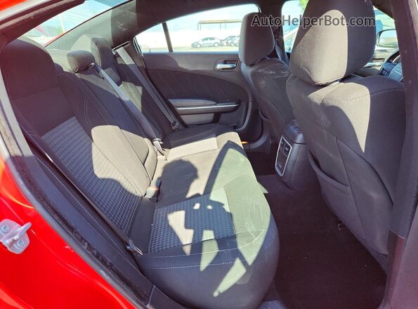 2C3CDXBG3PH691023 2023 DODGE CHARGER Красный Вид задних сидений