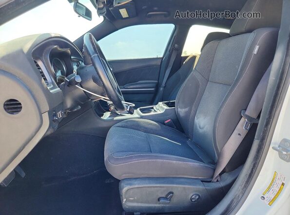 2C3CDXBG4KH673509 2019 DODGE CHARGER White Vista interior delantera