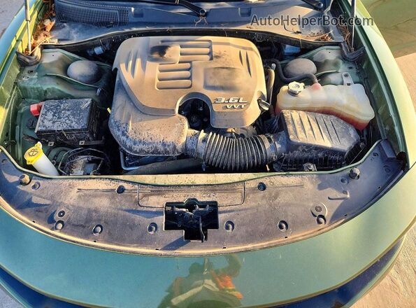 2C3CDXBG4NH143108 2022 DODGE CHARGER Green უკანა სალონის ხედი