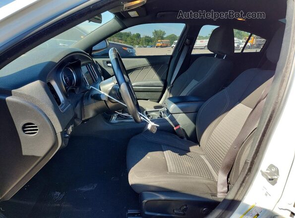 2C3CDXBG4PH530065 2023 DODGE CHARGER White Вид салону спереду