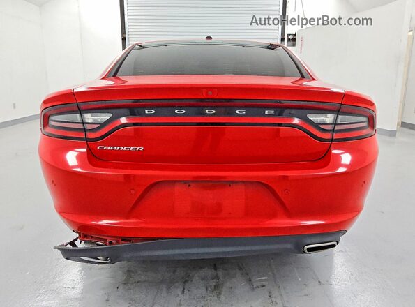 2C3CDXBG5NH219502 2022 DODGE CHARGER Red Widok z tyłu