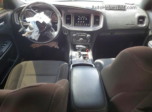 2C3CDXBG5NH224344 2022 DODGE CHARGER Red Widok deski rozdzielczej