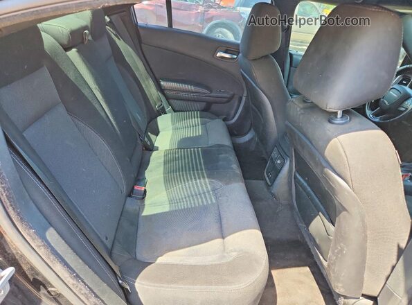 2C3CDXBG6GH233301 2016 DODGE CHARGER Black Widok tylnych siedzeń