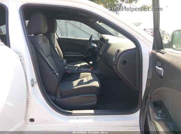 2C3CDXBG7HH552899 2017 DODGE CHARGER White Вид салону спереду