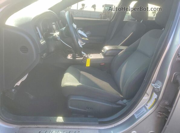 2C3CDXBG7HH584199 2017 DODGE CHARGER Silver Vista interior delantera