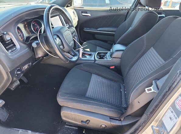 2C3CDXBG7PH547085 2023 DODGE CHARGER Серебряный Вид салона спереди