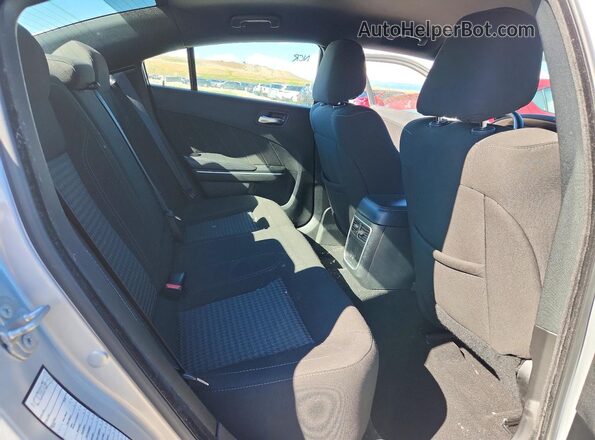 2C3CDXBG7PH547085 2023 DODGE CHARGER Серебряный Вид задних сидений