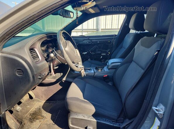 2C3CDXBG8HH537392 2017 DODGE CHARGER Серебряный Вид салона спереди