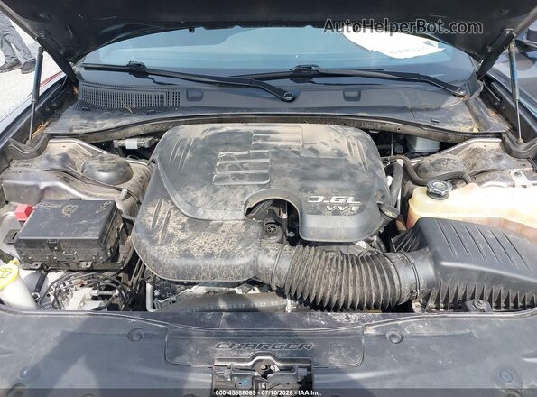 2C3CDXBG8LH100503 2020 DODGE CHARGER Black Widok z tyłu