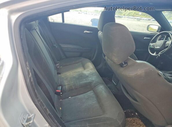 2C3CDXBG8LH234251 2020 DODGE CHARGER Silver Widok tylnych siedzeń