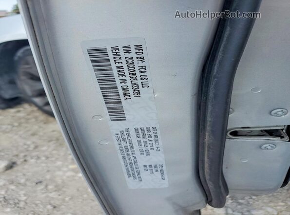 2C3CDXBG8LH234251 2020 DODGE CHARGER Silver Widok komory silnika
