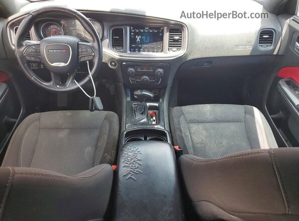 2C3CDXBG9GH228321 2016 DODGE CHARGER Красный Вид панели приборов