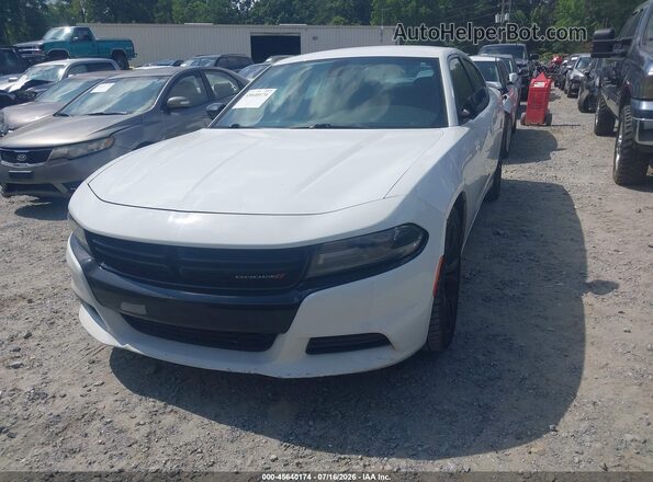 2C3CDXBG9JH187079 2018 DODGE CHARGER White Передня ліва чверть