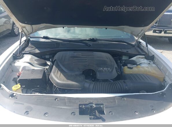 2C3CDXBG9JH187079 2018 DODGE CHARGER White Вид ззаду