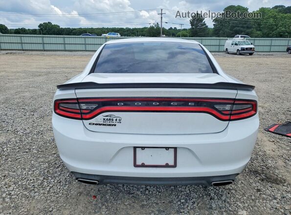 2C3CDXBGXHH504457 2017 DODGE CHARGER White Հետևի տեսք