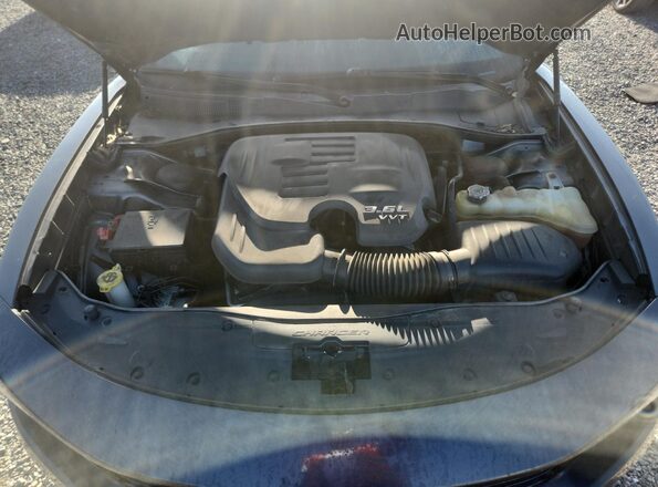 2C3CDXBGXJH336339 2018 DODGE CHARGER Black Rear interior view