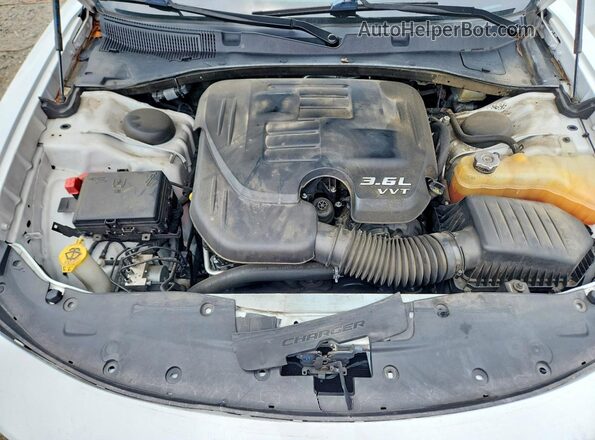 2C3CDXBGXMH562580 2021 DODGE CHARGER White Rear interior view