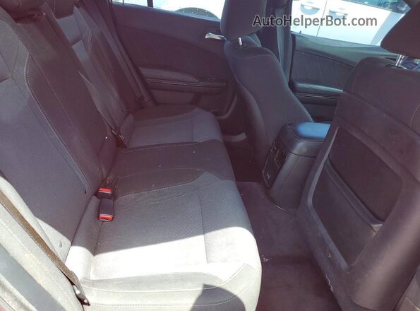 2C3CDXCT1GH276620 2016 DODGE CHARGER Red Widok tylnych siedzeń
