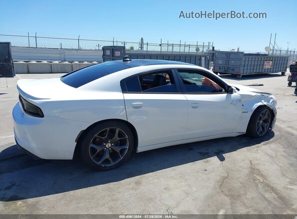 2C3CDXCT1HH626698 2017 DODGE CHARGER White Вид щитка приладів