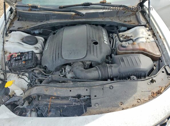 2C3CDXCT2JH260692 2018 DODGE CHARGER White Rear interior view