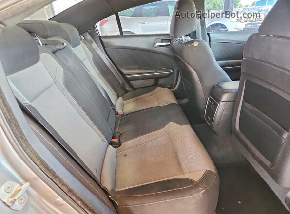 2C3CDXCT5GH110567 2016 DODGE CHARGER Gray Widok tylnych siedzeń