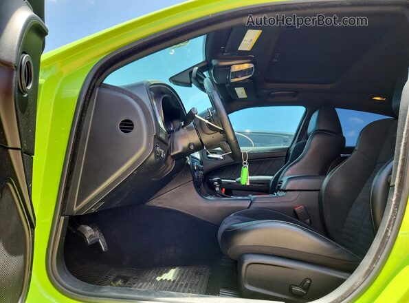2C3CDXCT5PH604136 2023 DODGE CHARGER Green Front interior view