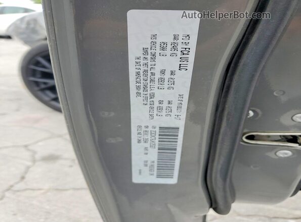 2C3CDXCT6JH125327 2018 DODGE CHARGER Gray Widok komory silnika