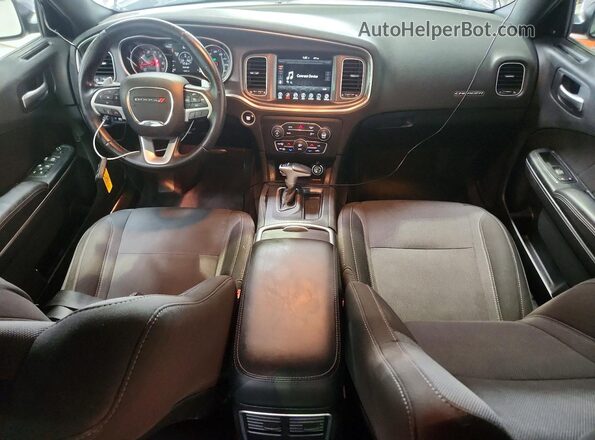 2C3CDXCT7HH510163 2017 DODGE CHARGER Silver Widok deski rozdzielczej