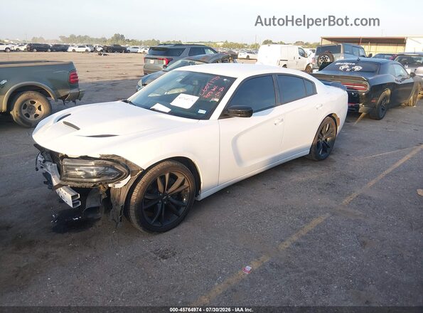 2C3CDXCT7JH135901 2018 DODGE CHARGER Белый Передняя левая четверть