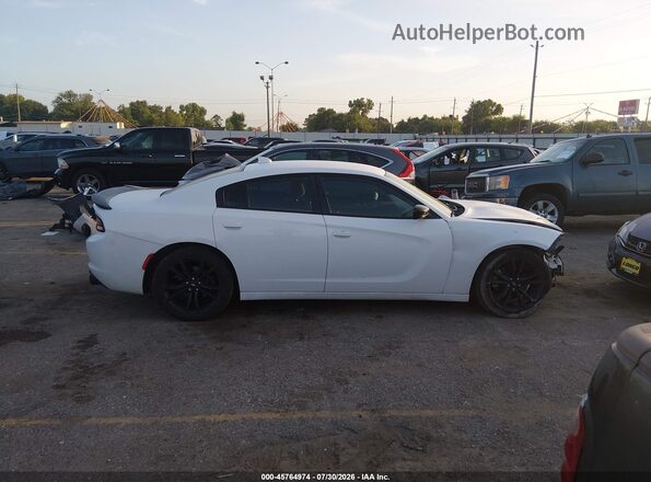 2C3CDXCT7JH135901 2018 DODGE CHARGER Белый Вид задней части салона