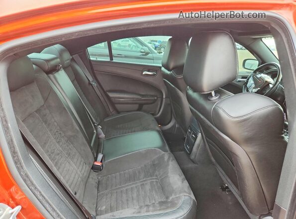 2C3CDXCT7PH681705 2023 DODGE CHARGER Оранжевый Вид задних сидений