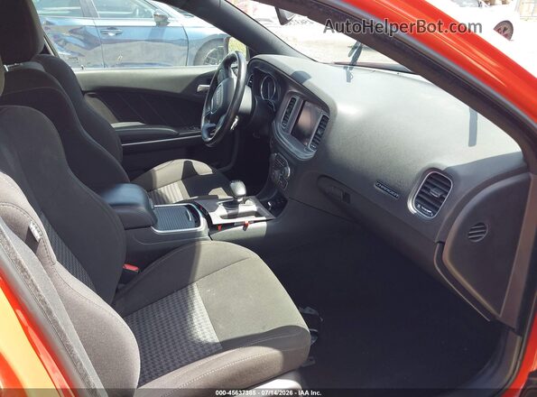 2C3CDXCT9PH604544 2023 DODGE CHARGER Orange Widok wnętrza z przodu