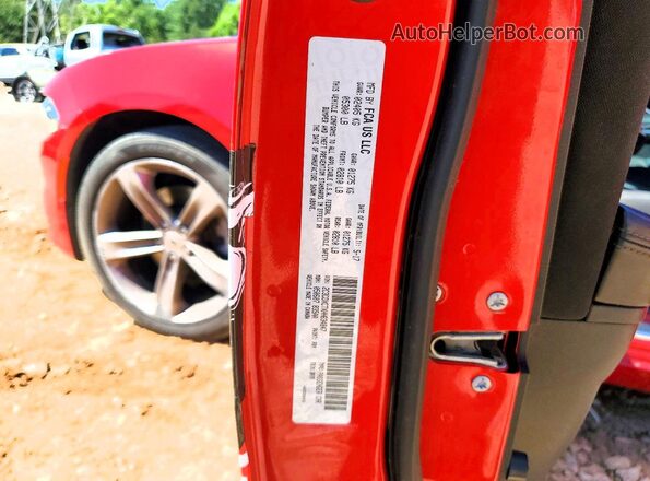2C3CDXCTXHH634847 2017 DODGE CHARGER Red Շարժիչի բաժամունքի տեսք