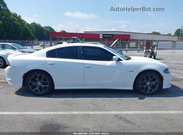 2C3CDXCTXJH186809 2018 DODGE CHARGER White Widok wnętrza z tyłu