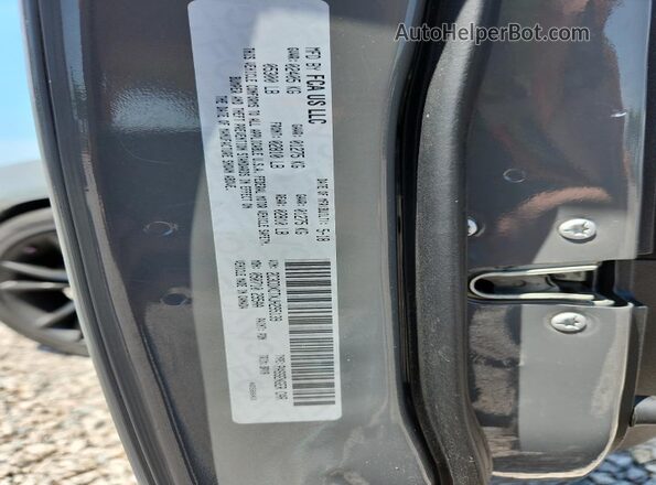 2C3CDXCTXJH295139 2018 DODGE CHARGER Gray Widok komory silnika